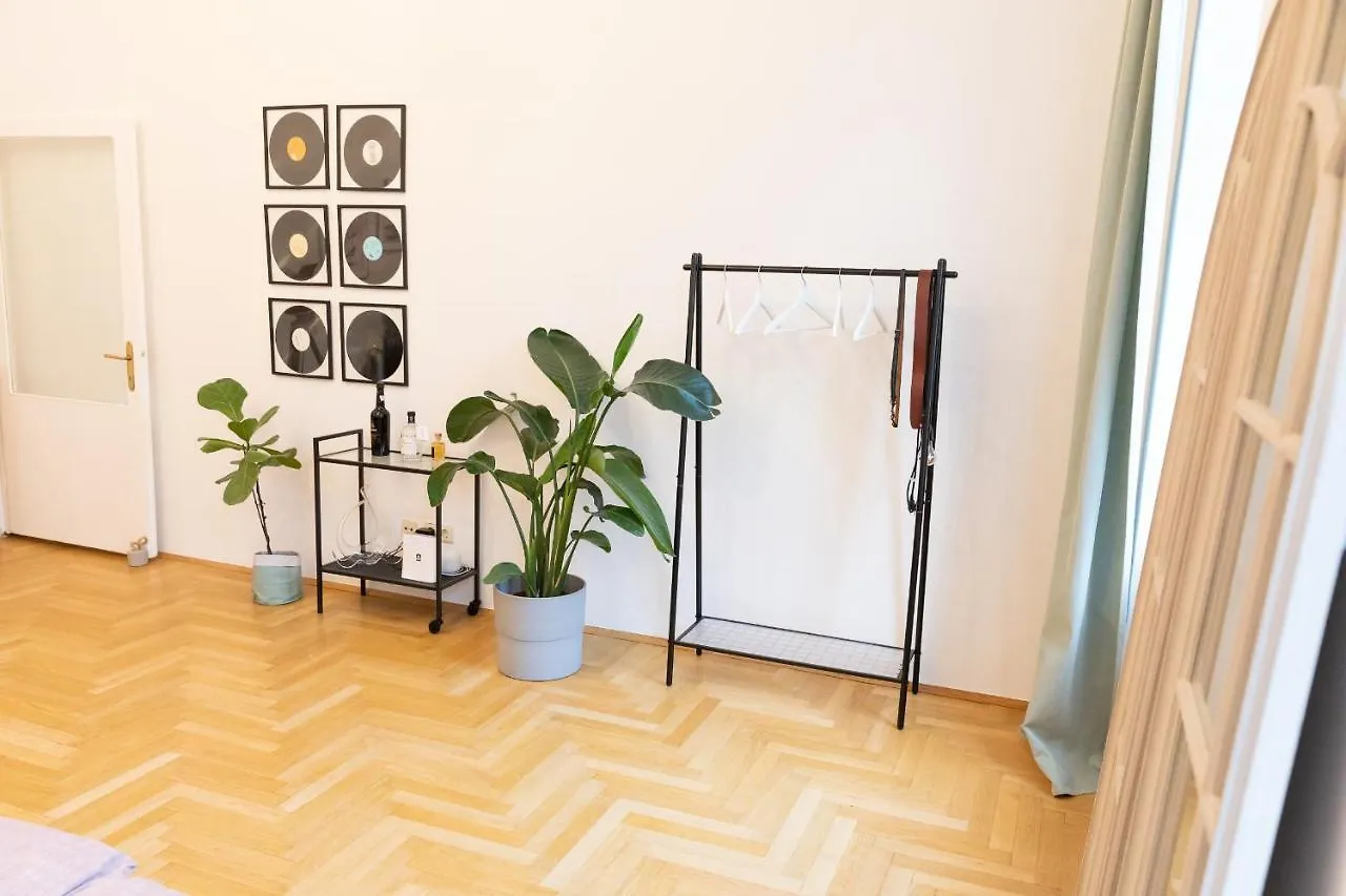 Design Apartments Near Mariahilferstrasse Vienna Austria