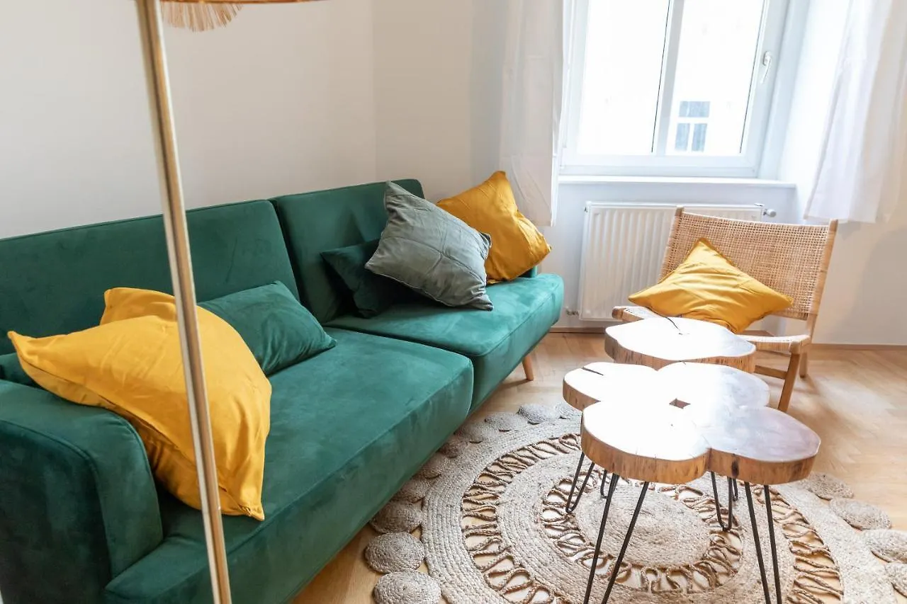 Design Apartments Near Mariahilferstrasse Vienna