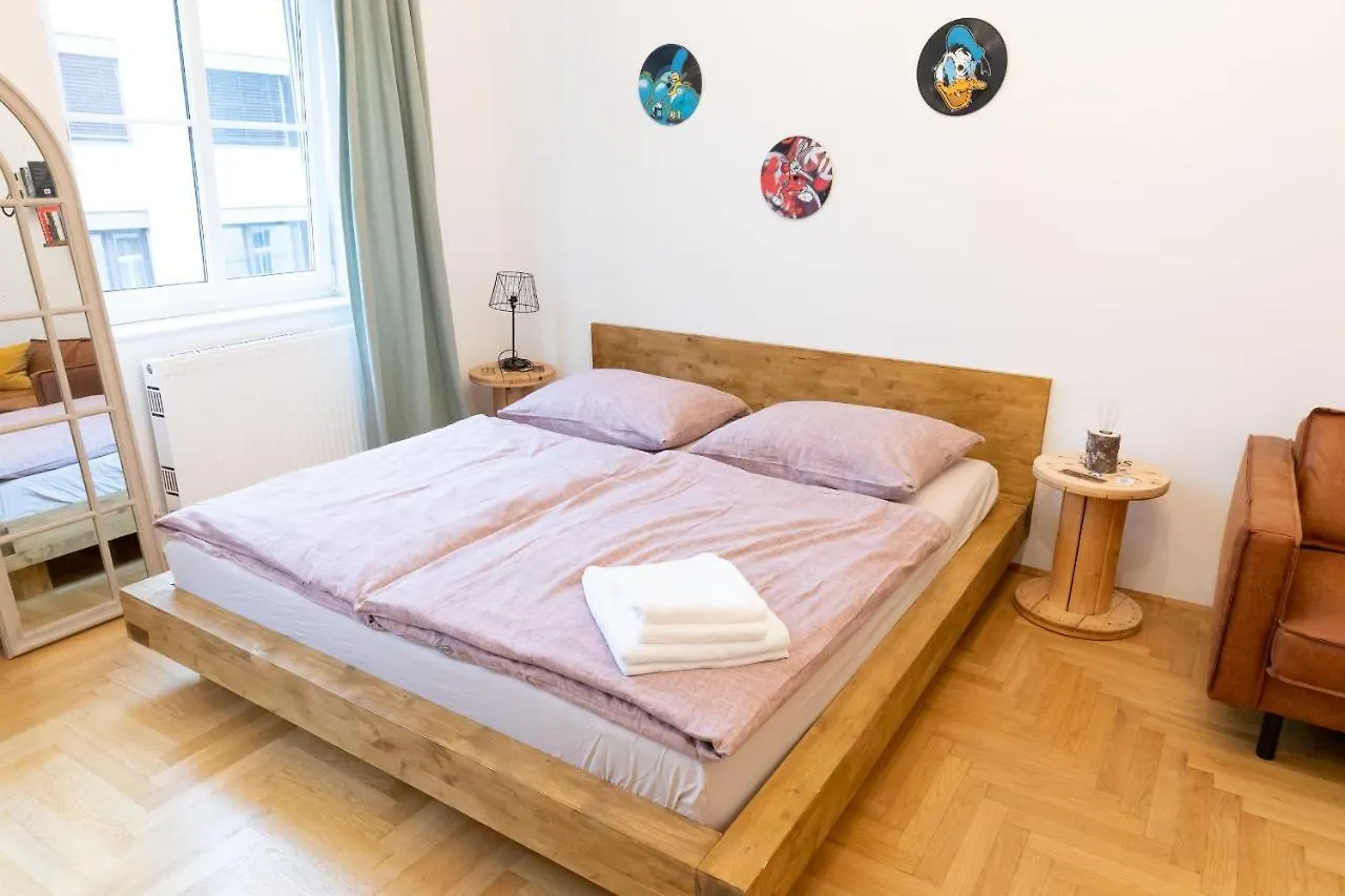 Design Apartments Near Mariahilferstrasse Vienna