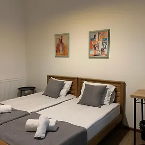 Grape House Otel Tiflis
